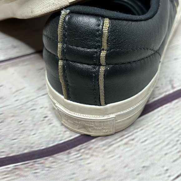 CONVERSE Black Leather Chuck Taylor All Stars - Picture 5 of 11